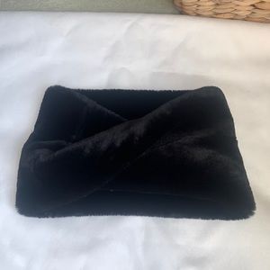 Fur Scarf Black